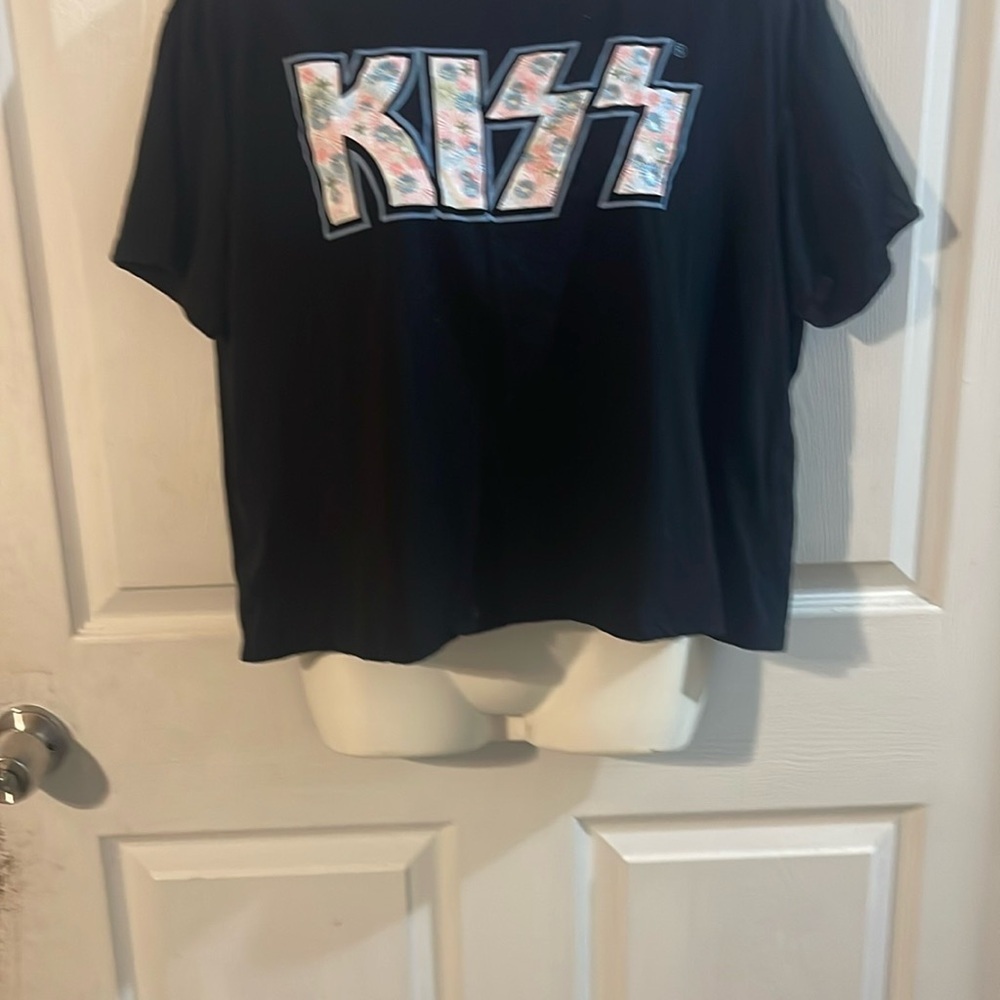 Kiss Black Tee with Floral Logo